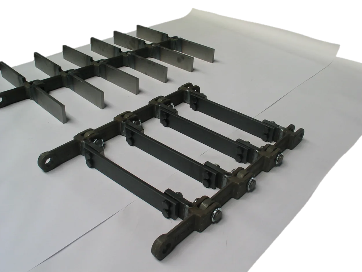 Single and double strand fork link chain