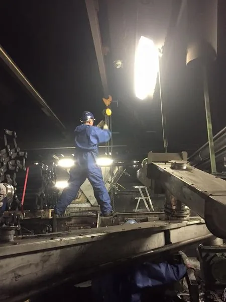 Overhaul work on chain conveyors