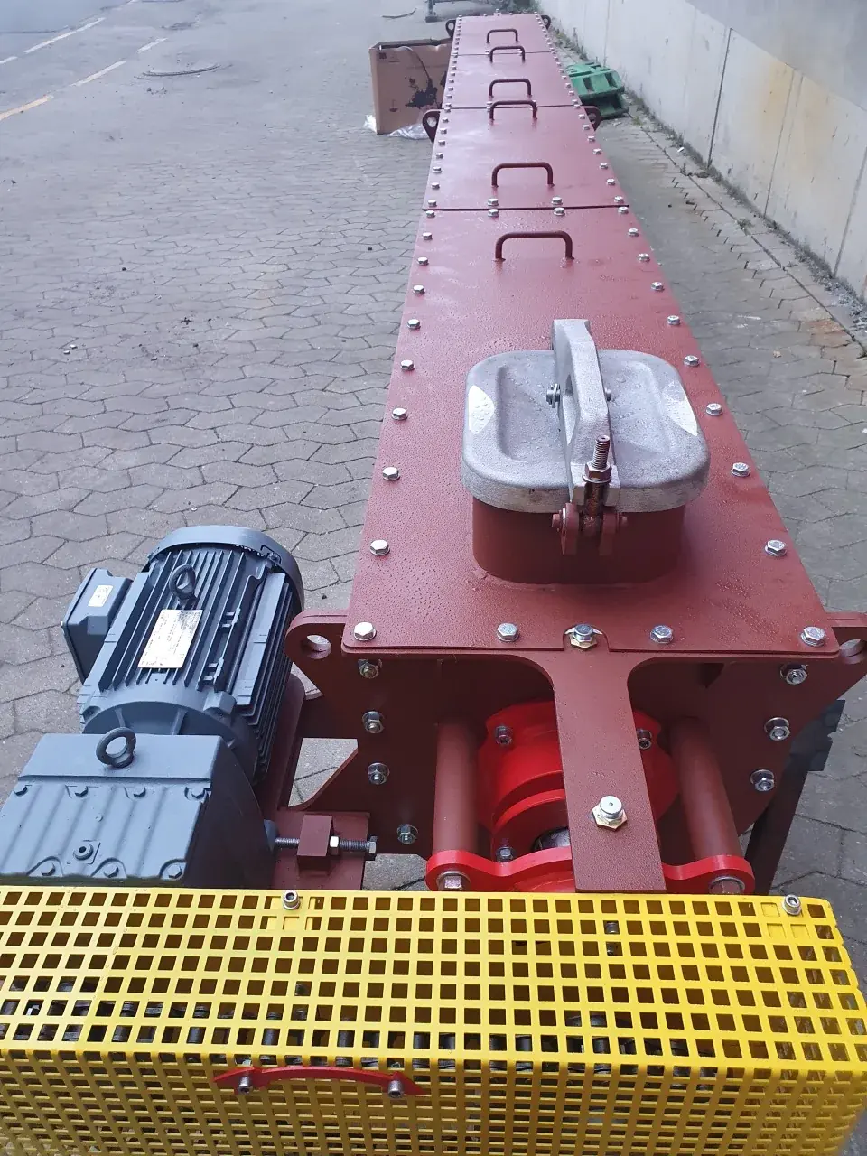 Trough screw conveyor